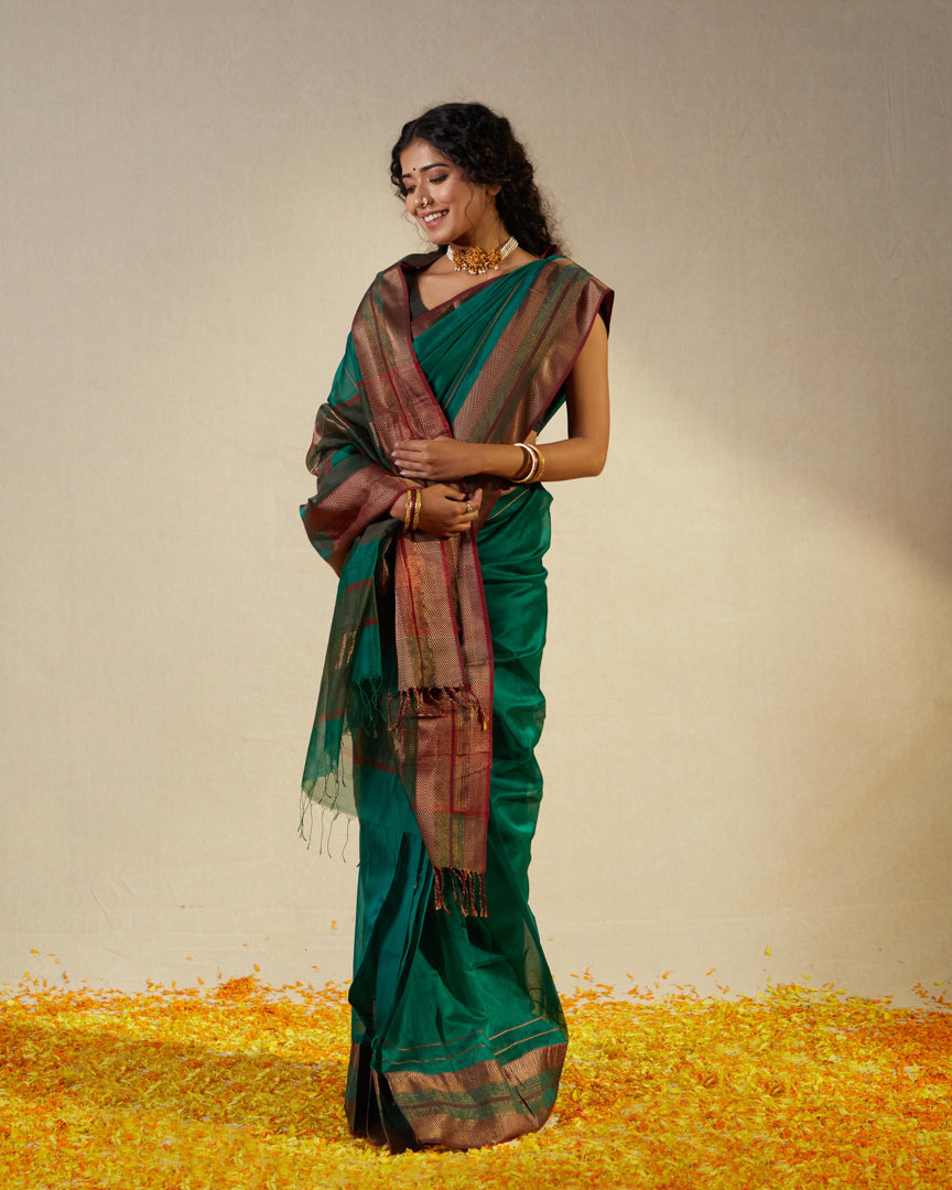 Green Pure Silk Cotton Maheshwari Saree with Gold Zari Border