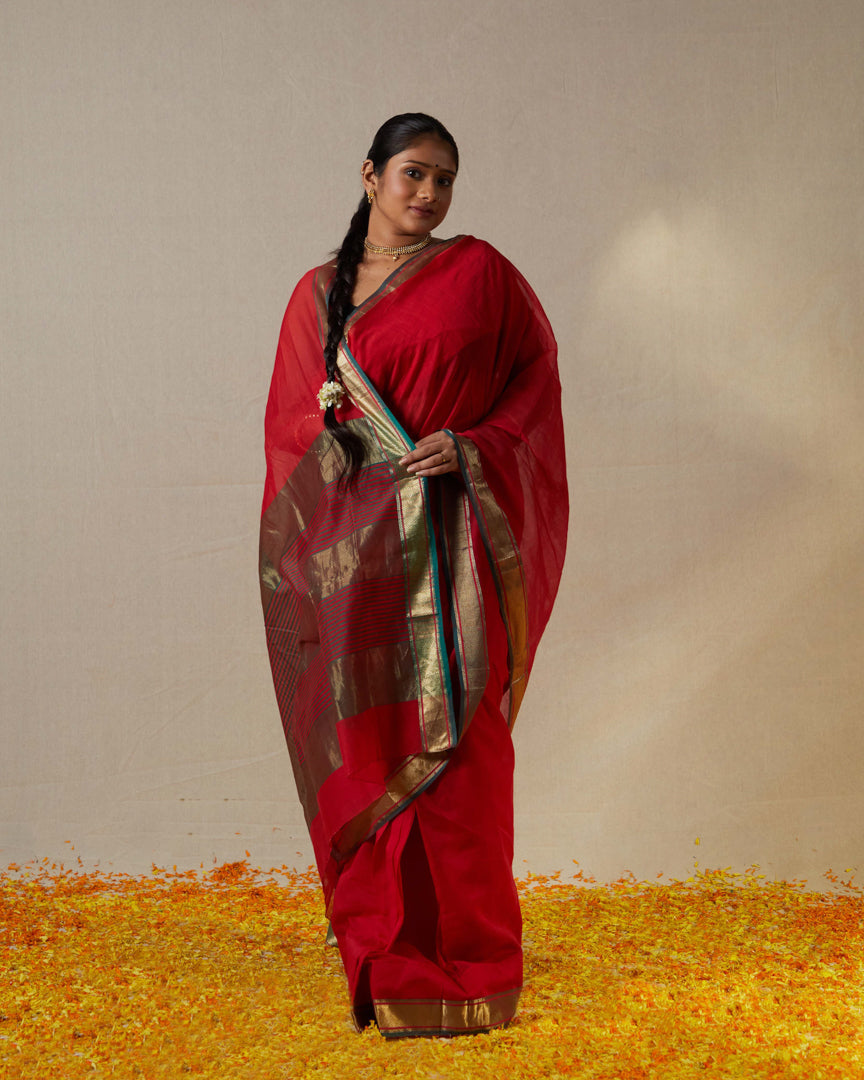 Red Pure Silk Cotton Maheshwari Saree with Gold Zari Border