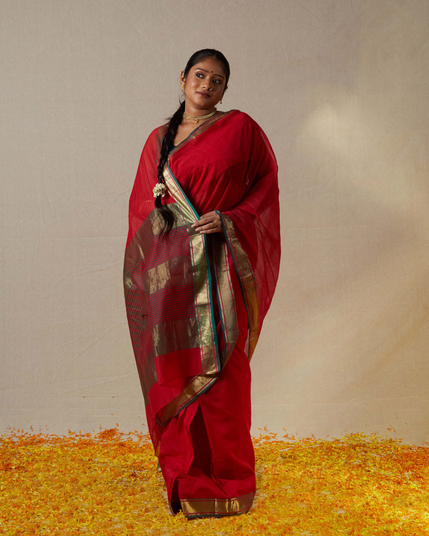 Red Pure Silk Cotton Maheshwari Saree with Gold Zari Border