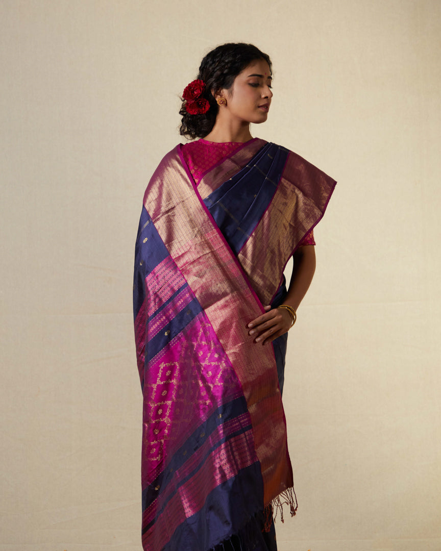 Blue Pure Silk Maheshwari Saree With Jall Pallu & Gold Zari Border